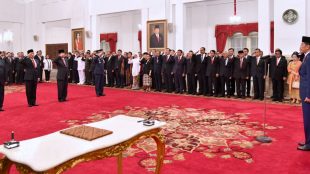 Pelantikan pejabat baru di Istana Kepresidenan, Jakarta, 17/1/2018 (dok. Setpres)