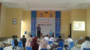 Kadis Syariat Islam Ibrahim Latif memberikan pengarahan tentang Syariat Islam di Langsa, Minggu 25/02 (dok.KM)