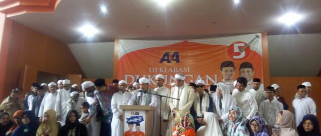 Deklarasi dukungan untuk Ade Wardhana dan Asep Ruhyat dari aktivis Islam di Kabupaten Bogor, Rabu 28/2 (dok. KM)