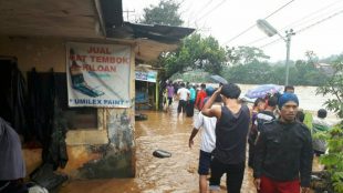 Daerah yang terkena luapan aliran Sungai Ciliwung di Kecamatan Bogor Timur, Kota Bogor, Senin 5/2/2018 (dok. KM)