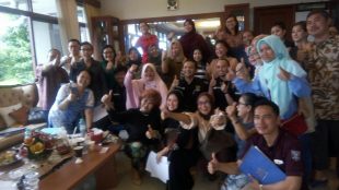 Warga Sentul City saat mendatangi BPKN di Bogor, 23/2/2018 (dok. KM)
