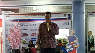Menteri Pertanian Andi Amran Sulaiman saat memberian sambutannya dalam Forum Rektor Indonesia di Universitas Hasanuddin, Makasar 15/2/2018 (dok. KM)