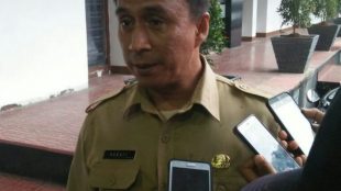 Ketua Tim Penyelesaian Pasar Induk Kemang, Hanafi, saat diwawancarai wartawan di Balaikota Bogor, 6/3/2018 (dok. KM)