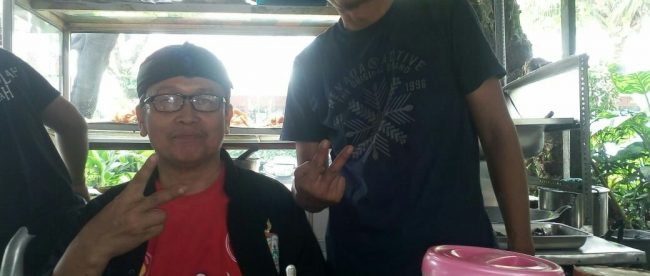 H. Asep Suherdi, pedagang gorengan yang sukses di Bogor saat ditemui Kamis (14/03/2018) (dok.KM)