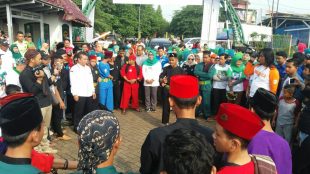 Paslon Bupati dan Wakil Bupati Bogor Ade Yasin-Iwan Setiawan kembali gelar Festival Panca Karsa waktu kunjungan ke Bojong Gede, disambut 8 Pendekar Betawi dari sanggar Pabojong, Minggu 15/04/2018 (dok. KM)