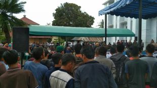 Pelaksanaan hukuman cambuk di hadapan umum di Aceh (dok. KM)