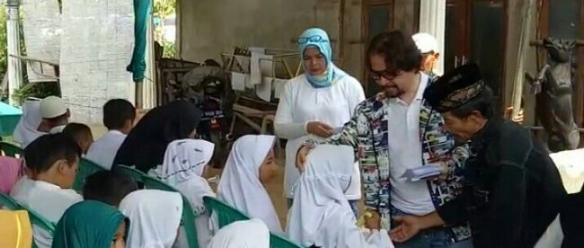 SEMABEL 80 santuni Anak Yatim dan Kaum Duafa Kampung Cibeureum RT 04 RW 09 Desa Petir, Kecamatan Dramaga Kabupaten Bogor-Jawa Barat, Sabtu 28/04/2018 (Dok. KM)