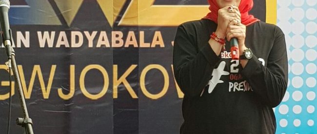 Ketua Umum Gerakan Wadyabala Jokowi, Shanty, dalam sambutannya