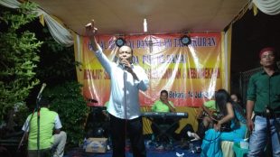 Robet, tokoh masyarakat Bekasi Utara, mengadakan acara halal bihalal dan tasyakuran kemanangan Walikota Bekasi terpilih Rahmat Effendi-Tri Adhianto (dok. KM)
