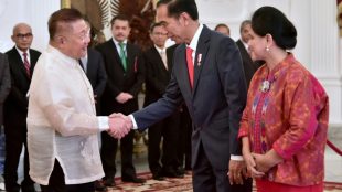 Presiden Joko Widodo menerima surat kepercayaan dari Dubes negara sahabat di Istana Merdeka, Jakarta, Senin 13/8/2018 (dok. KM)