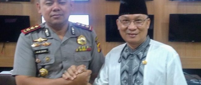 Ketua Umum PPWI, Wilson Lalengke bersama Kapolres Bogor AKBP Andy Moch. Dicky (dok. KM)