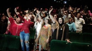 Suasana saat nobar tayang perdana "Kasinem Is Coming" di Cinema 21, BTM, Kota Bogor, 1/8 (dok. KM)