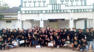 Aktivis "All BIkers Toboali" yang mengumpulkan dana bantuan untuk korban gempa Lombok, Minggu 12/8 (dok. KM)