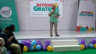 Chief Executive Officer PT. Afra Insan Amanah Yosi Yunasha Saat memberikan sambutan pada peluncuran produk "Beyond Grateful", Selasa 11/9/2018 (dok. KM)