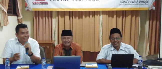 Harry Ara Saat Pembekalan Calon Anggota Legislatif DPRD Kota Bogor (dok. KM)