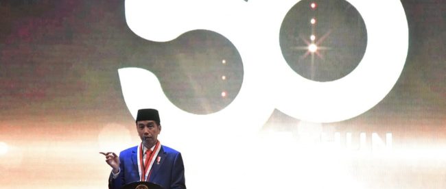 Presiden Joko Widodo memberi sambutan di acara HUT ke-50 KADIN, Senin malam 24/9 (dok. KM)