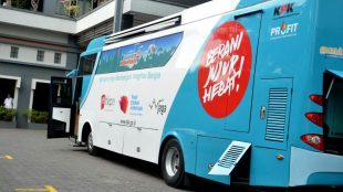 Roadshow Bus KPK di Banyumas dengan motto "Jelajah Negeri Bangun Anti Korupsi", Rabu 24/10/2018