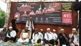 Para penceramah yang hadir dalam Tabligh Akbar Bang Japar Depok bertajuk "Bangkitkan Lombok dan Palu", Sabtu 6/10 (dok. KM)