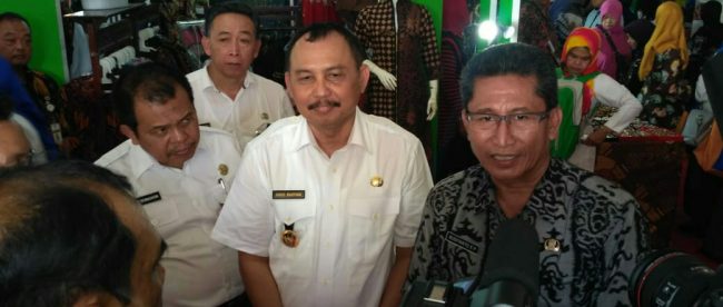 Bupati Purworejo, Agus Bastian memberikan sambutan dalam rangka pembukaan Romansa Purworejo Expo 2018 di kawasan Pendopo Kabupaten Purworejo, 31/10/2018 (dok. KM)