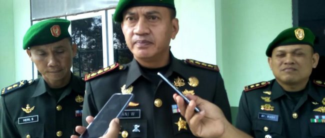 Danrem 071/wk Kolonel Kav Dani Wardhana menggelar jumpa pers, Kamis 1/11/2018 (dok. KM)