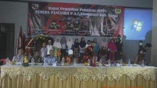Ormas Pemuda Pancasila PAC Tamansari, Bogor, mengadakan rapat pemilihan pengurus dan santunan anak yatim, Jumat 9/11/2018 (dok. KM)