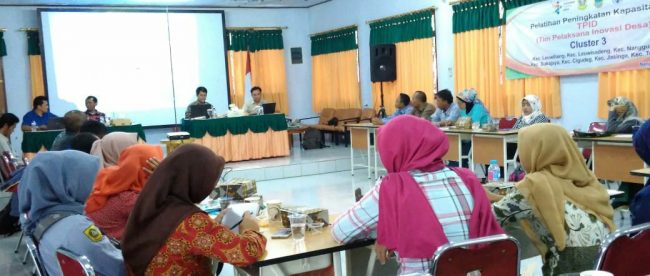 Pelatihan bagi Tim Pelaksana Inovasi Desa (TPID) yang diadakan oleh Tim Inovasi Kabupaten bogor (dok. KM)