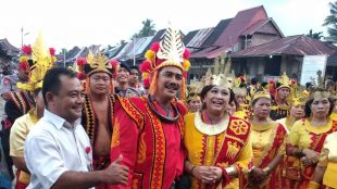 Kapolda Sumatera Utara Irjen Pol Agus Andrianto saat kunjungan kerja ke Desa Wisata Bawamataluo, Nias Selatan, Selasa 6/11/2018 (dok. KM)