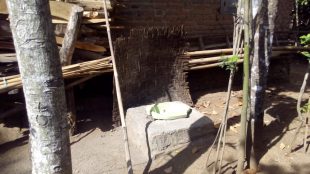 Salah satu WC yang dibangun untuk warga kurang mampu di Desa Ngulanwetan, Kabupaten Trenggalek (dok. KM)
