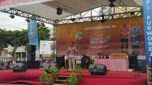 Asisten 2 Ekonomi dan Pembangunan Daerah Kabupaten Purworejo Budi Harjono menyampaikan sambutan Penutupan Romansa Purworejo Expo 2018 di kawasan Pendopo Kabupaten Purworejo, 4/11/2018 (dok. KM)