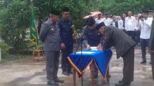 Walikota Bekasi Rahmat Effendi saat melantik Pejabat Eselon II di TPST Bantar Gebang (dok. KM)