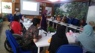 Training upgrading Yayasan Difabel Action Indonesia bersinergi dengan PT Telkom Indonesia, Sabtu 1/12/2018 (dok.KM)