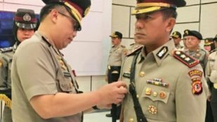 Kapolresta Bogor Kota Kombes Pol. Ulung Sampurna Jaya Saat Melantik Wakapolresta AKBP Adiwijaya, Rabu 12/12/2018 (dok. KM)