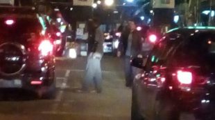 Situasi malam tahun baru disepanjang ruas jalan tempat wisata alam Sari Ater (dok. KM)