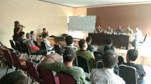 Sosialisasi rencana penertiban PKL di Jalan KH. Abdullah Bin Nuh Kecamatan Bogor Barat, Kota Bogor, Senin 28/1/2019 (dok. KM)