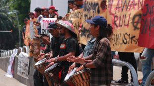 Aksi Kelompok Seniman Kota/Kabupaten Bogor Menolak RUU Permusikan, Minggu 10/2/2019 (dok. KM)