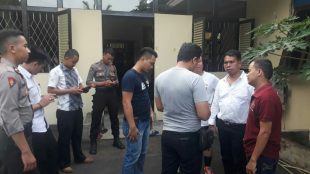Pastor Gregorius ditemukan tak bernyawa di belakang SMP Santo Gabriel Sekadau pada hari Senin, 11/3/2019.