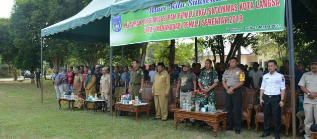 Pembukaan kegiatan pelatihan dan simulasi pengamanan Pemilu 2019 di Lapangan Kompi Kota Langsa, Senin 18/3/2019 (dok. KM)