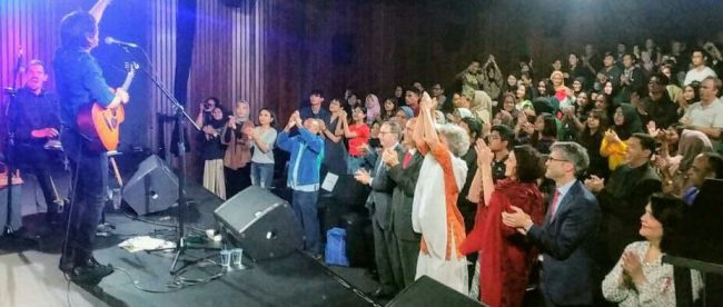 Penampilan musisi dari Swiss, Marc Aimon pada Pembukaan Pekan Bahasa Perancis di Auditorium Institute Francais Indonesia (IFI), Jl. MH. Thamrin No. 20 Jakarta Pusat, Senin, 18/3/2019