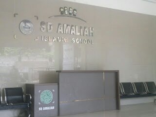 Lobi depan Sekolah SD Amaliah Ciawi, Kabupaten Bogor. (Dok. Tar/KM)