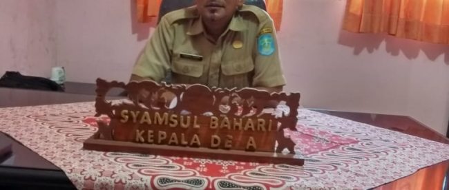 Samsul Bahari, Kepala Desa Air Anyir, Kecamatan Merawang, Kabupaten Bangka, Provinsi Babel. (dok. KM)