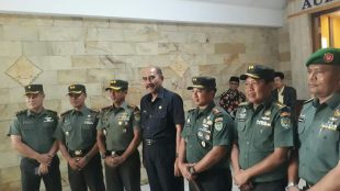 Danrem 061/SK usai sosialisasi UNBK dan wawasan kebangsaan di aula Yayasan Pendidikan Arrohman SMP Almadinah, Jalan Sukahati No.36 Keradenan, Cibinong, Kabupaten Bogor, Selasa 2/4/2019 (dok. KM)