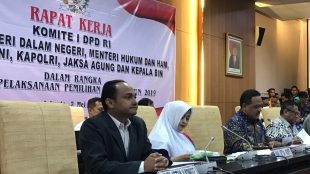 Wakil Ketua Komite I DPD RI H. Fachrul Razi menyampaikan pernyataan tersebut di depan Kapolri, Panglima TNI dan Kepala BIN RI dalam Rapat Kerja bersama Menteri Dalam Negeri RI, Menteri Hukum dan Hak Asasi Manusia RI, Panglima TNI, Kapolri, Jaksa Agung RI, dan Kepala BIN RI di Jakarta, Selasa 7/5/2019
