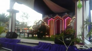 Kajian Islami yang disampaikan oleh Ustad Ahmad Ashâ€™ari, S.Pd. pada pembukaan kegiatan Royal Ramadhan Ceria di Royal Waterboom Kota Langsa, Minggu 12/5/2019 (dok. KM)