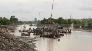 Tambang TI rajuk ilegal di Sungai Rangkui, Pangkalpinang (dok. KM)