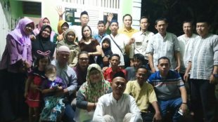 Foto bersama alumni SMPN 01 Bedahan Depok Angkatan 1991 (dok. KM)