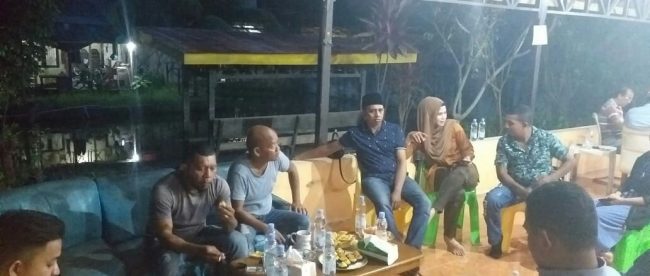 Susasana selepas buka puasa bersama pengurus PETIR Kaltim (dok. KM)
