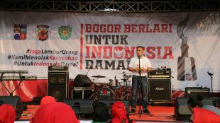 Kapolresta Bogor Kota Kombes Pol. Hendri Fiuser saat memberikan sambutan di Car Free Day Kota Bogor, Minggu 23/6/2019 (dok .KM)