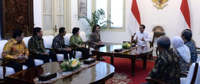 Presiden Joko Widodo menerima panitia seleksi (pansel) calon pimpinan Komisi Pemberantasan Korupsi (KPK) periode 2019-2023., di Ruang Jepara, Istana Merdeka, Jakarta, Senin 17/6/2019 (dok. Setpres)