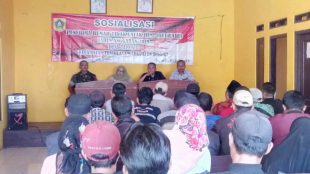PJS Kepala Desa Tapos II, Tenjolaya, Erna, sosialisasikan program Rutilahu, Jumat 5/7/2019 (dok. KM)