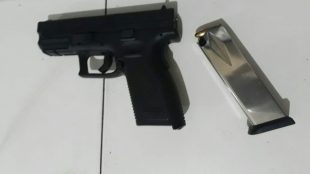Senjata api yang digunakan dalam kasus penembakan anggota polisi oleh sesama polisi di Polsek Cimanggis, Depok, Jumat 27/7/2019 (dok. KM)